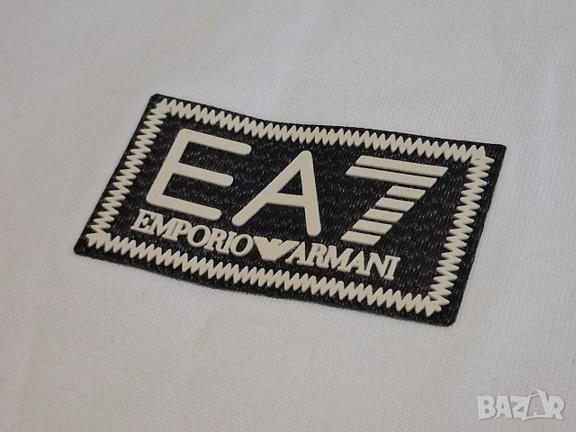 Emporio Armani EA7 Тениска L, снимка 3 - Тениски - 54933373