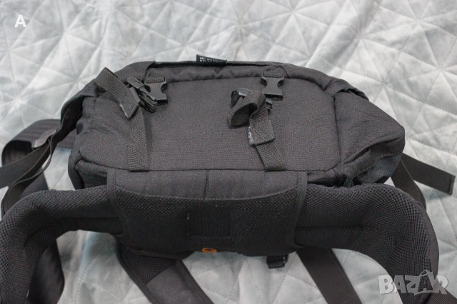 Фоточанта за кръста Lowepro Inverse 200 AW – Отлично състояние (10/10), снимка 7 - Чанти, стативи, аксесоари - 53966130