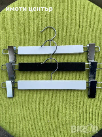 Закачалки дървени с щипки за поли или панталони, снимка 3 - Закачалки - 54206215