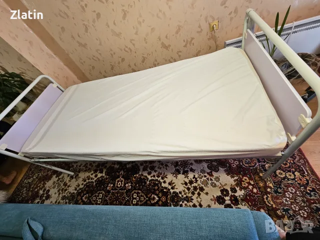Болнично легло с електрически задвижване, снимка 2 - Антидекубитални дюшеци - 55563108
