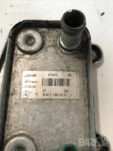 Маслен охладител за Mercedes Sprinter 2.2 CDI (2000-2006) A6111880301, снимка 3 - Части - 55229764