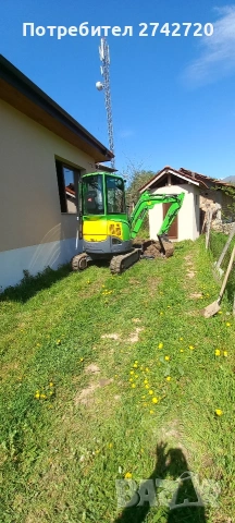 Извършване на изкопни дейности с багер и самосвал 