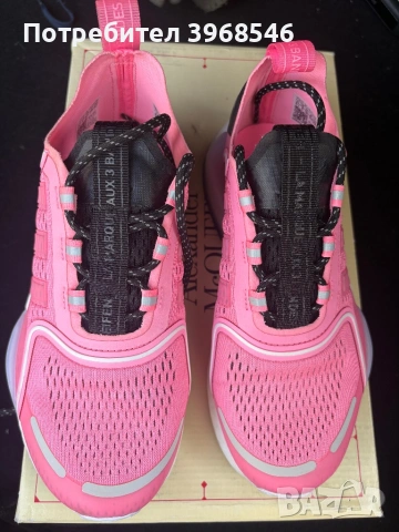 Дамски маратонки Adidas, снимка 4 - Маратонки - 54461530