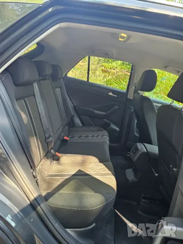 VW T-ROC 1.6 TDI, снимка 11 - Автомобили и джипове - 55604346