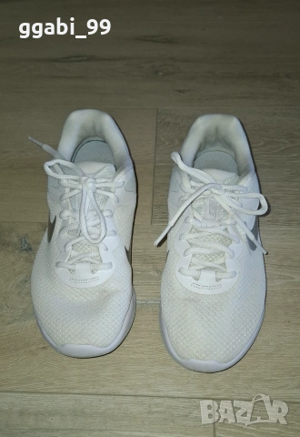 Леки дамски маратонки Nike , снимка 4 - Маратонки - 30463472