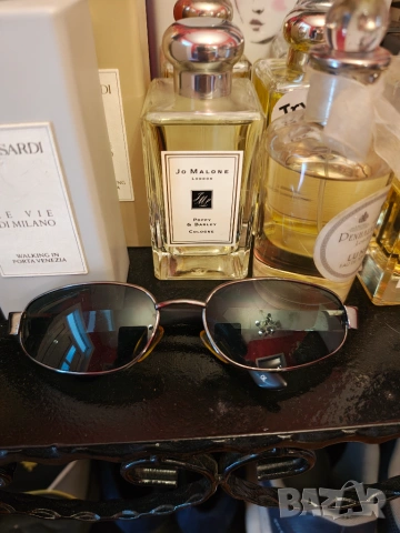Giorgio Armani Оригинални слънчеви очила , снимка 2 - Слънчеви и диоптрични очила - 54971877