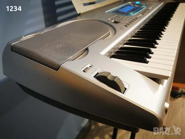 Професионален Синтезатор клавир CASIO WK-3000 пиано с 6 октави , снимка 6 - Синтезатори - 55695558