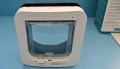 Умна автоматична вратичка за котки с четец за чипове SureFlap, снимка 8