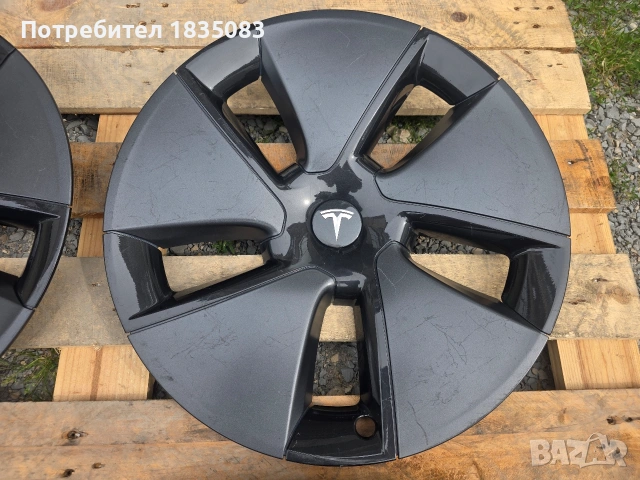 Оригинални тасове Tesla 18 цола, снимка 5 - Аксесоари и консумативи - 55071993