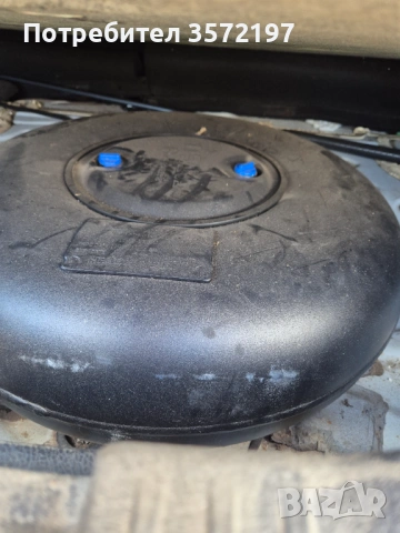 Toyota Auris Hybrid, снимка 15 - Автомобили и джипове - 54368966