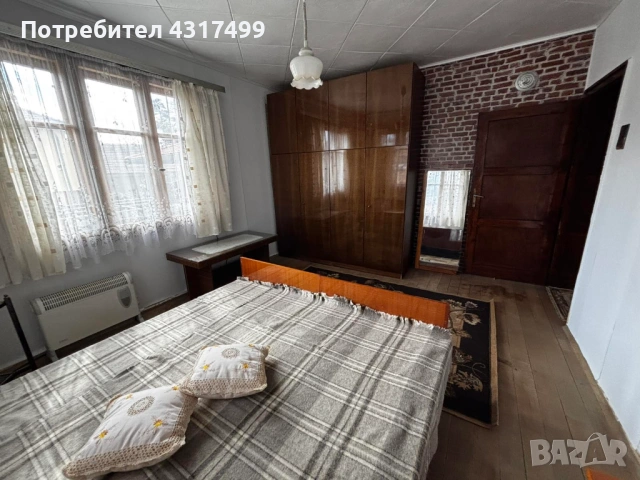 ПРОДАВАМ КЪЩА В ГР. ПИРДОП, снимка 4 - Къщи - 54616980