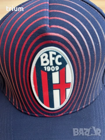 Шапка Bologna FC Graphic cap 2025/26, снимка 2 - Фен артикули - 55048049
