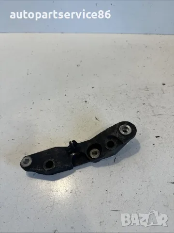 Конзола (държач) 4R8Q-19D624-AL за Land Rover Discovery 4 3.0 TDV6 2010–2015