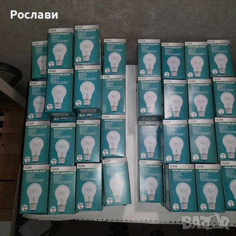209. Електрически крушки с нажежаема жичка прозрачни.