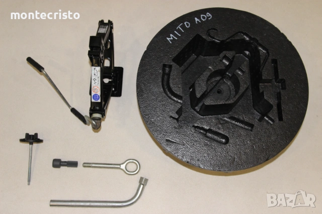 ✔️Оригинален комплект крик Alfa Romeo Mito (2008-2018г.) ключ за гуми кука за теглене Alfa Mito, снимка 2 - Аксесоари и консумативи - 54152248