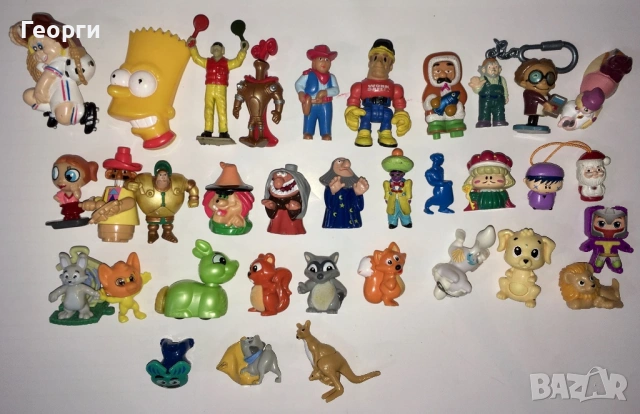 2 лота различни играчки от Италия (Kinder, Zaini, FINDUS и много други) по 10€ за лот.