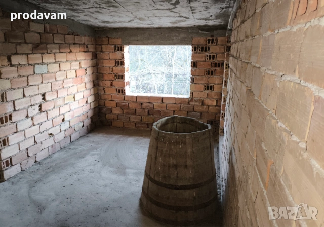 ДВЕ МАСИВНИ ТУХЛЕНИ КЪЩИ + ПАРЦЕЛ за продажба в село Яздач - СПЕШНО - ИЗГОДНО, снимка 17 - Къщи - 49209964