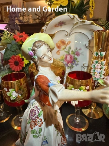 👗 Sitzendorf Germany circa 1921–1927 – „Тиролката“ порцеланова фигура 24 см, снимка 6 - Колекции - 54026234