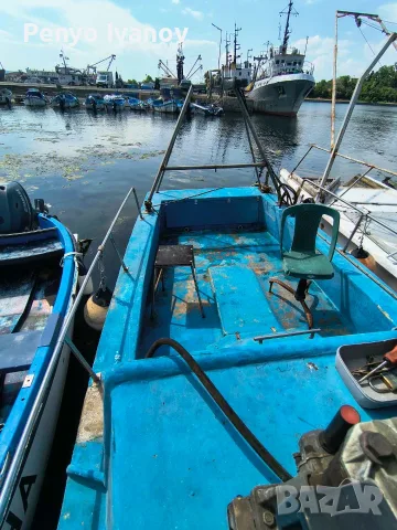 Продавам рибарска лодка с разрешително за стопански риболов, снимка 3 - Воден транспорт - 55316715