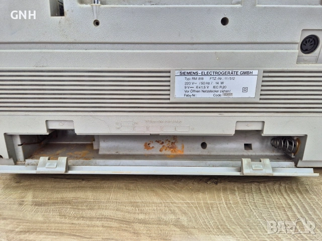 Радиокасетофон Siemens RM818, снимка 8 - Радиокасетофони, транзистори - 55190882