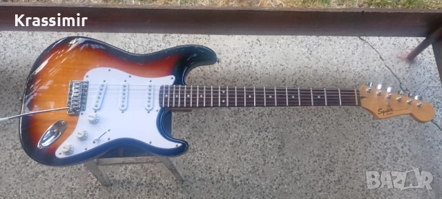 Squier Bullet Strat by Fender. Електрическа китара.