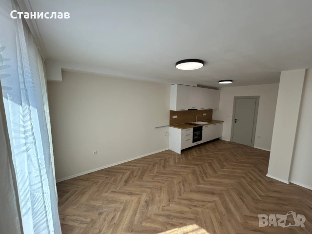 Собственик продава 3 стаен апартамент в кв. Възраждане 2, снимка 4 - Апартаменти - 54115034