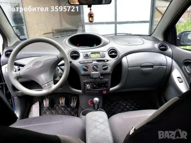 Продавам Тойота ярис  в много добро състояние г, снимка 2 - Автомобили и джипове - 55265280
