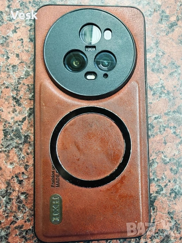 продавам HONOR MAGIC 5 PRO за части