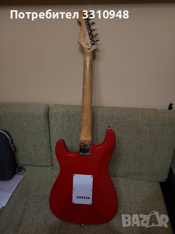 Електрическа китара Fender Squier Stratocaster, снимка 3 - Китари - 55054332