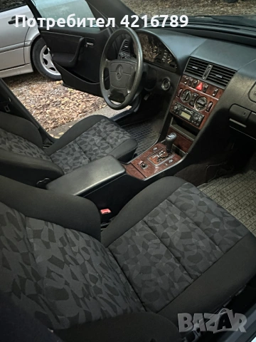 Mercedes-Benz C 180 Газ-Бензин, снимка 10 - Автомобили и джипове - 53991509