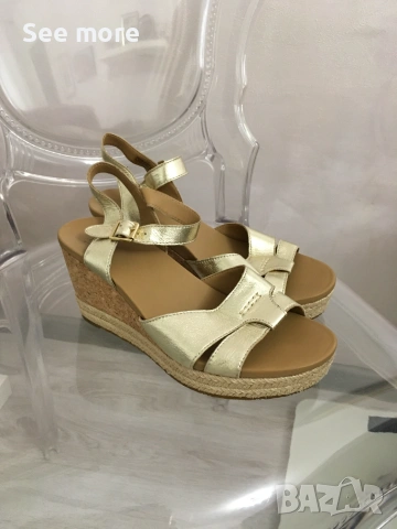UGG сандали в златисто 39