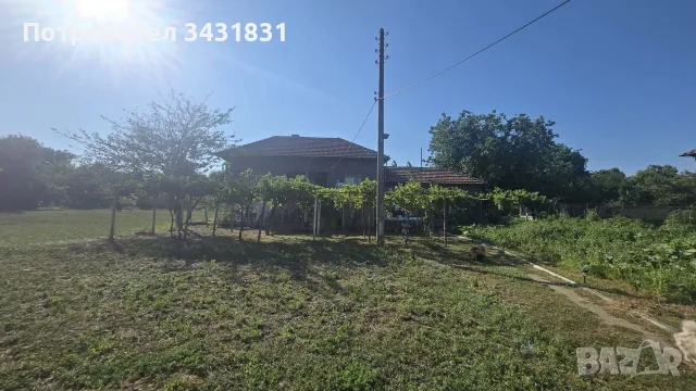Голяма къща с голям двор в с. Долна Липница с кладенец, цена 55 000€, снимка 14 - Къщи - 55461875