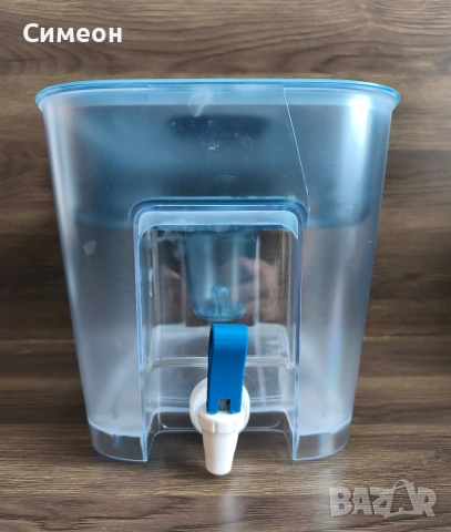 BRITA - Филтриращ Контейнер за Вода 8,2L, снимка 2 - Аксесоари за кухня - 55289899