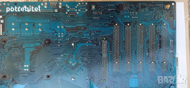 Дъно Gigabyte GA-8IPE1000, снимка 5 - Дънни платки - 54751518