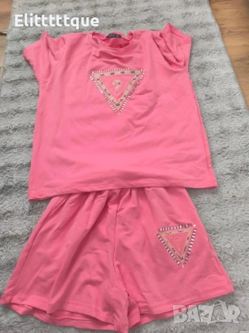 дамски екип guess , снимка 3 - Спортни екипи - 54972633