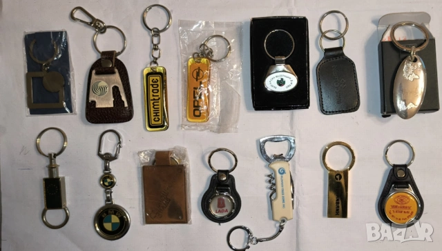 14 броя Ключодържатели (BMW, Opel, Lada, банки)