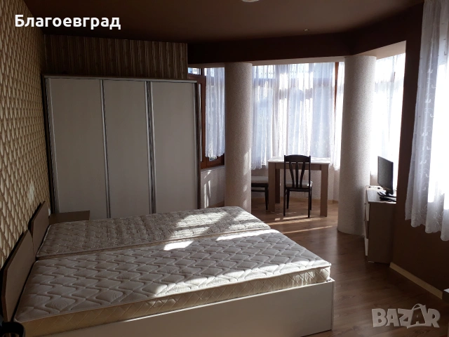 Самостоятелна обзаведена стая до ЮЗУ  Благоевград, снимка 7 - Стаи под наем - 55064910