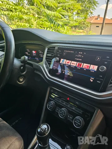 VW T-ROC 1.6 TDI, снимка 10 - Автомобили и джипове - 55604346