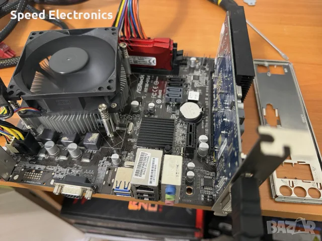 ASRock H81M-VG4 R2.0+ i7-4790S, снимка 2 - Дънни платки - 55681507
