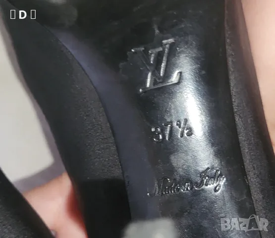 LOUIS VUITTON оригинални 37- 37,5, снимка 9 - Дамски обувки на ток - 55330815