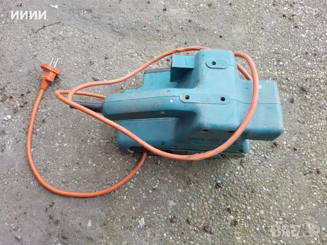 Лентов шлайф BLACK AND DECKER 