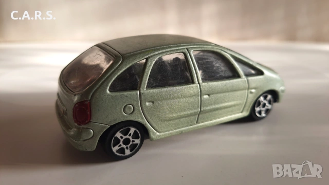 Citroen Xsara Picaso Bburago - Мащаб 1:43, снимка 5 - Колекции - 54502719