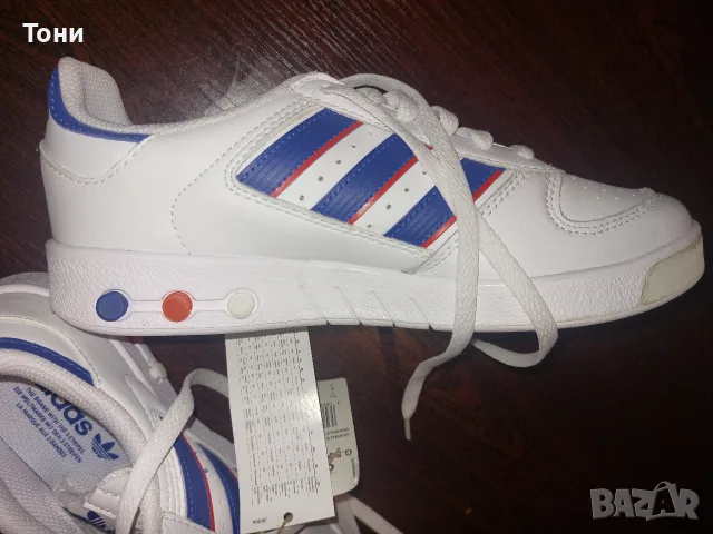 ADIDAS Оригинал Нови Дамски Маратонки от Естествена Кожа с Етикет 40, снимка 4 - Маратонки - 55667796