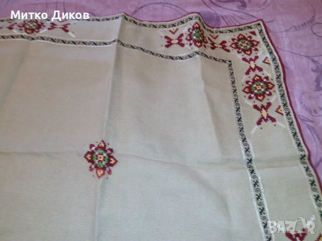 Каре ръчна изработка 66х63 см и покривка ленена 50х36см цвете щампа , снимка 3 - Декорация за дома - 55570751