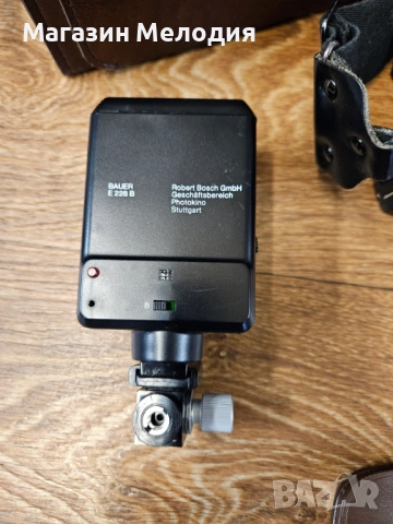 Ретро фотокомплект Revueflex SC1 + Обективи, Светкавица и Самоснимачка Haka Autoknips II, снимка 8 - Фотоапарати - 54710954