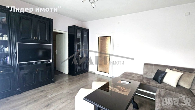 2-стаен панел - 65 кв.м. до Панаира, снимка 5 - Апартаменти - 55202341