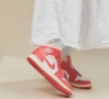 оригинални маратонки Air Jordan 1 Mid AJ1 Strawberries номер 36 ,5, снимка 2