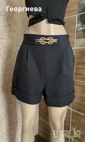 Къси панталонки, поли и клин на цени от 15 €