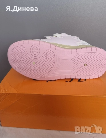 Дамски кецове сърце, снимка 8 - Кецове - 54271595