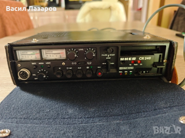 Винтидж преносим касетен дек UHER CR 240